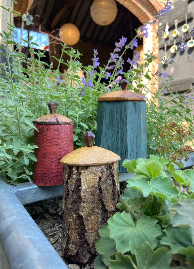 Birch shrink pot with lid