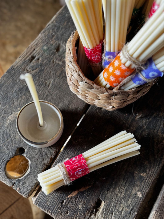Ceramic Candle Holder with Bundle of Thin Candles