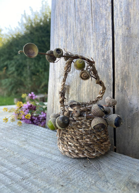 Natural Fibre Basket with Acorns